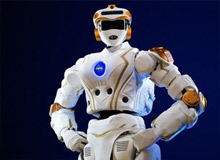 آموزش ربات‌های انسان‌نما در دانشگاه پیش از ماموریت فضایی