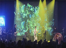 دلیل استفاده از Kinect در کنسرت موسیقی Neon Indian چه بود